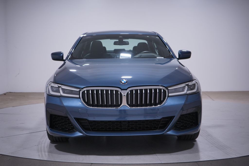 Thumbnail: 2023 BMW 5 Series - 4