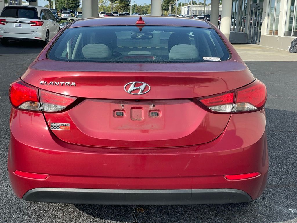 Thumbnail: 2016 Hyundai Elantra - 4