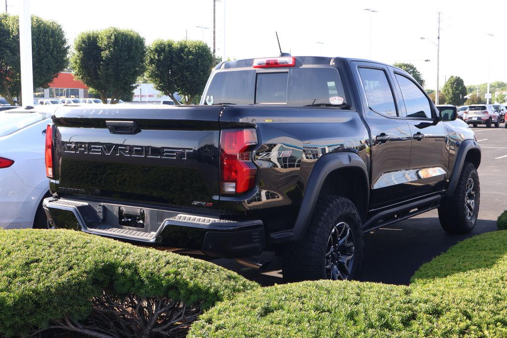 Thumbnail: 2024 Chevrolet Colorado - 8