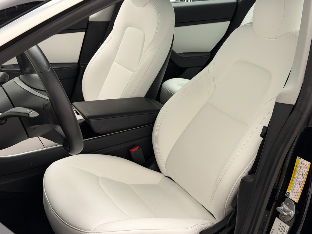 Thumbnail: 2020 Tesla Model 3 - 18