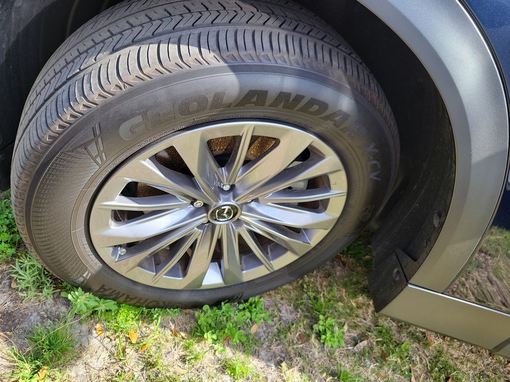 View vehicle photo 7