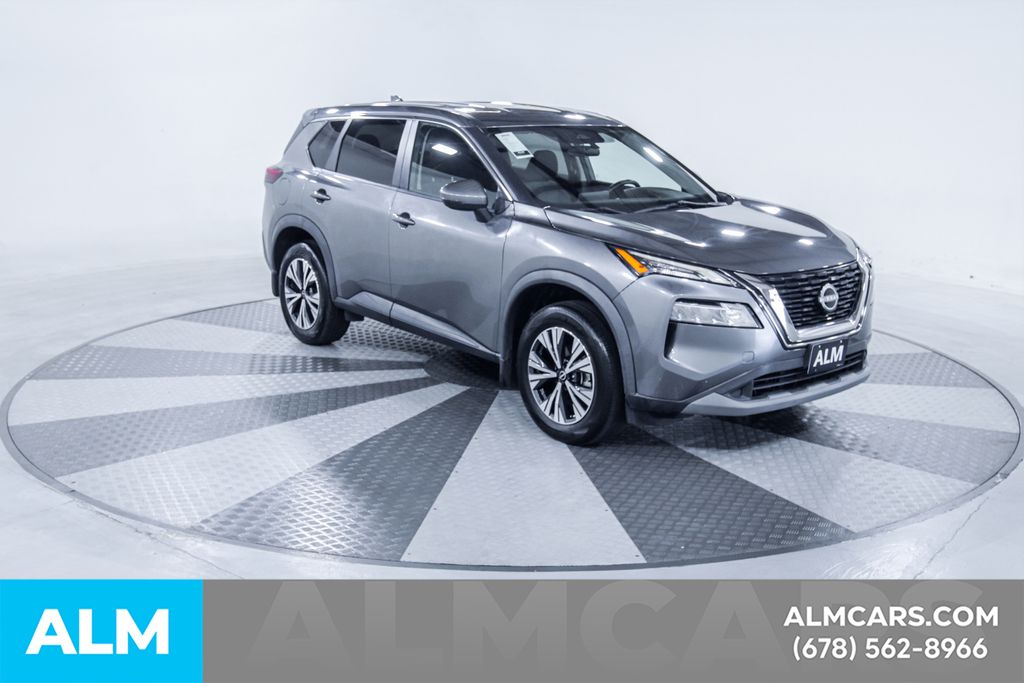 Used 2022 Gray Nissan SV image 14