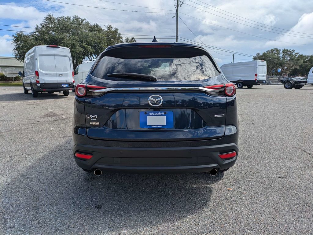 2022 Mazda CX-9 Touring Plus
