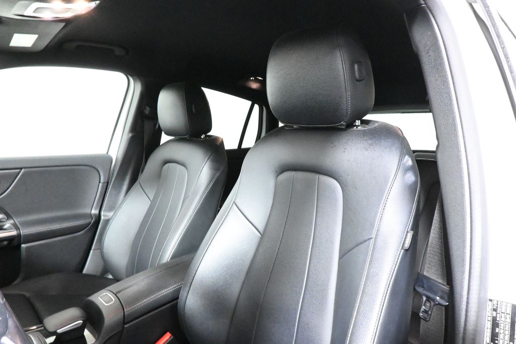 Thumbnail: 2021 Mercedes-Benz GLA - 4