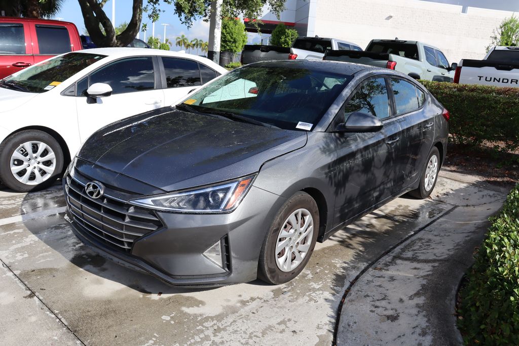 Thumbnail: 2019 Hyundai Elantra - 1