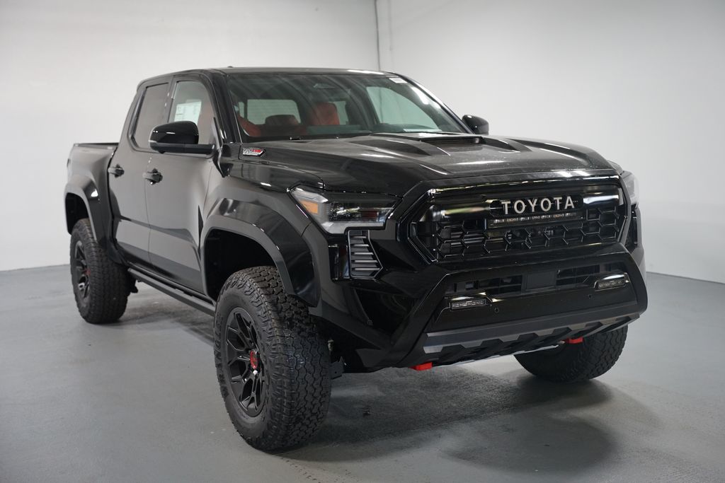 Thumbnail: 2025 Toyota Tacoma - 3