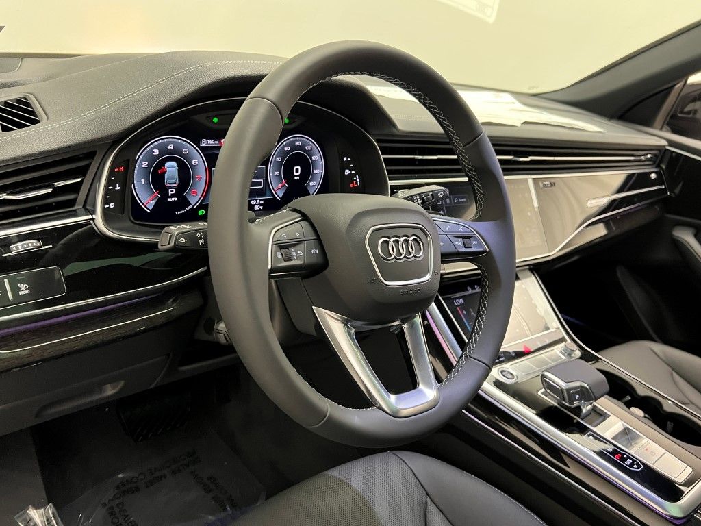 Thumbnail: 2026 Audi Q8 - 23