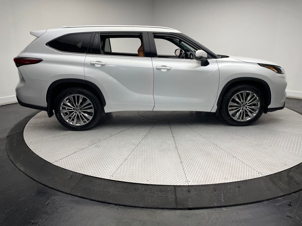 2022 Toyota Highlander Platinum 4