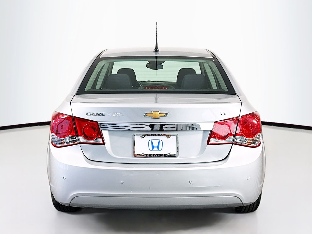 Thumbnail: 2012 Chevrolet Cruze - 6