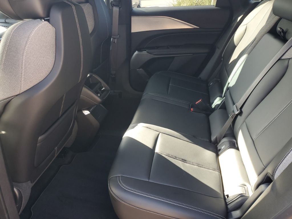 Used Car 2024 Cadillac Lyriq  Tech For Sale Under $40,000 In Austin, Texas