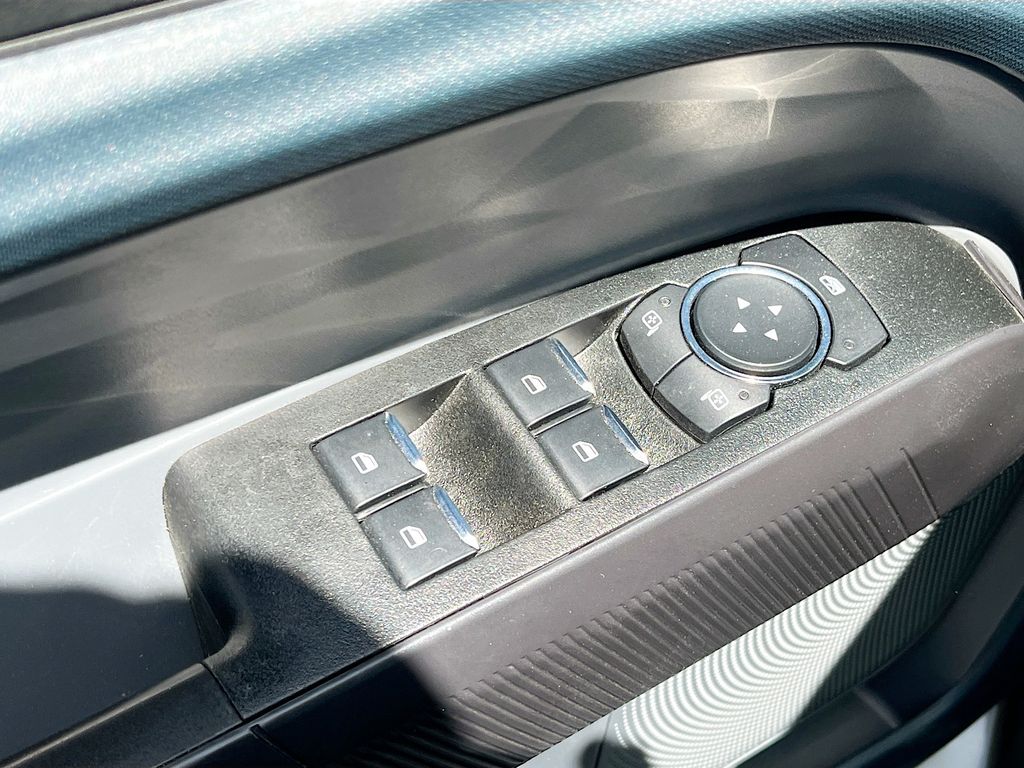 Used 2025 White Ford XL image 17