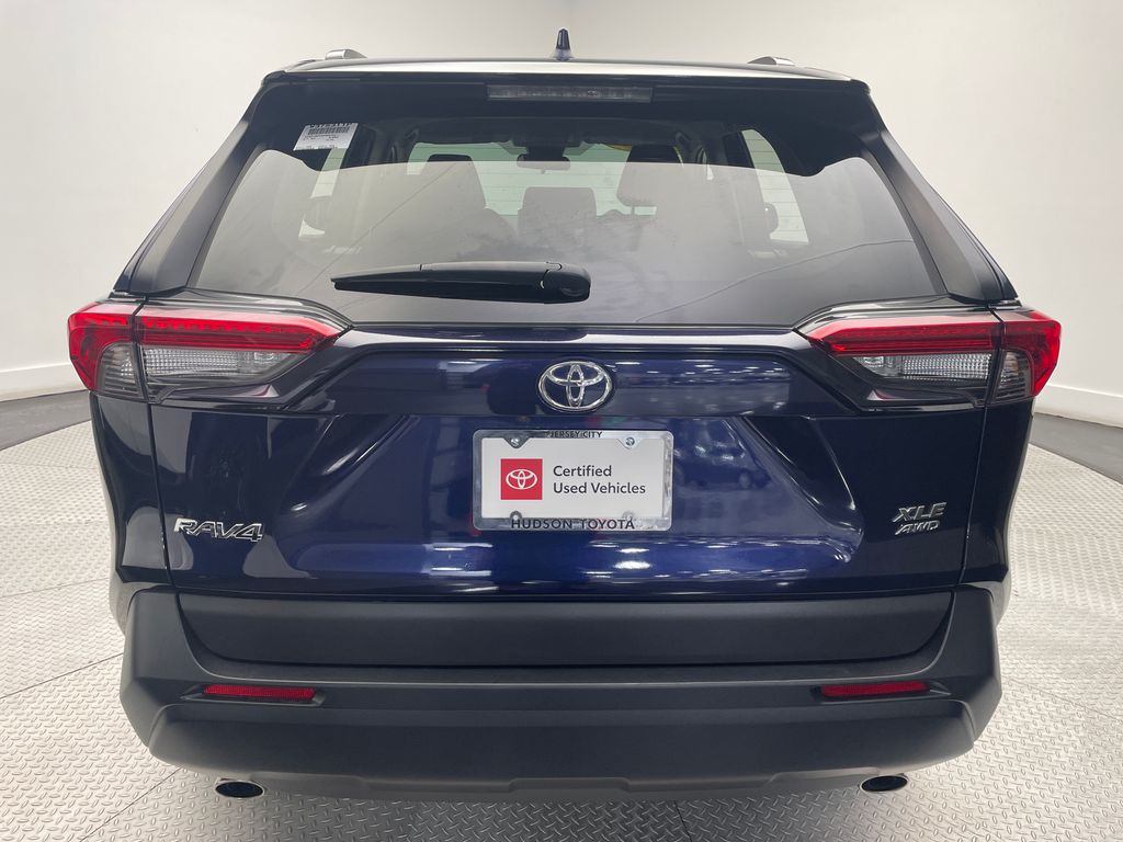 2023 Toyota RAV4 XLE 6