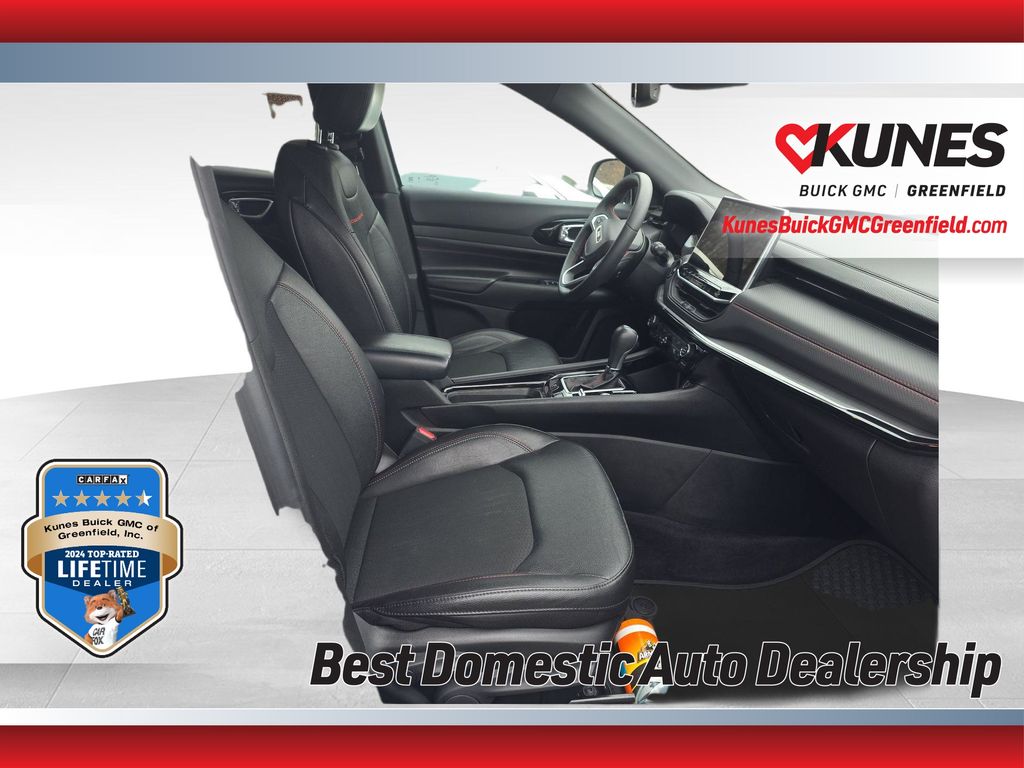 Silver Zynith Metallic Clearcoat 2024 Jeep Compass Trailhawk 4WD SUV / Crossover Four-Wheel Drive 8-Speed Automatic