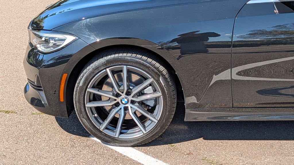 Used 2020 BMW 3 Series 330i xDrive 4D Sedan