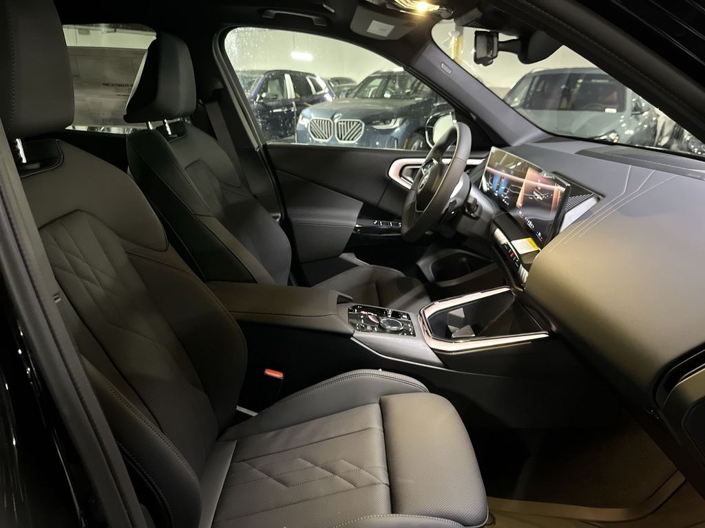 Thumbnail: 2026 BMW X3 - 25