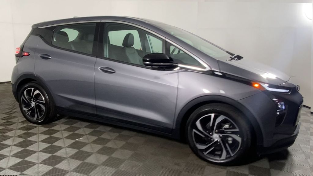 2023 Chevrolet Bolt EV 2LT 2