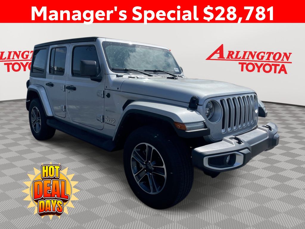 Silver Zynith Clearcoat 2023 Jeep Wrangler Sahara 4-Door 4WD SUV / Crossover Four-Wheel Drive 8-Speed Automatic