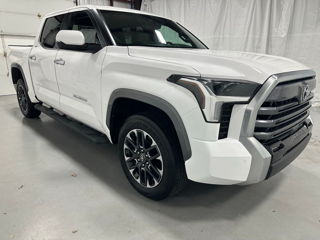 2025 Toyota Tundra Limited CrewMax Cab 4WD