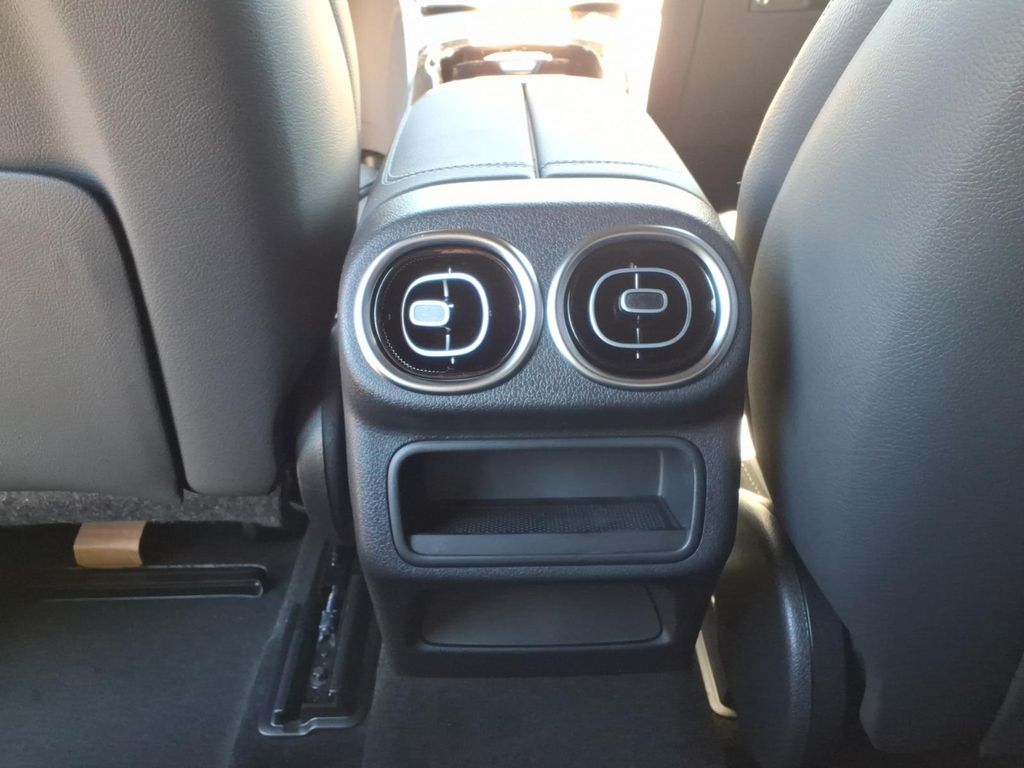 New 2026 White Mercedes-Benz GLC 300 image 27