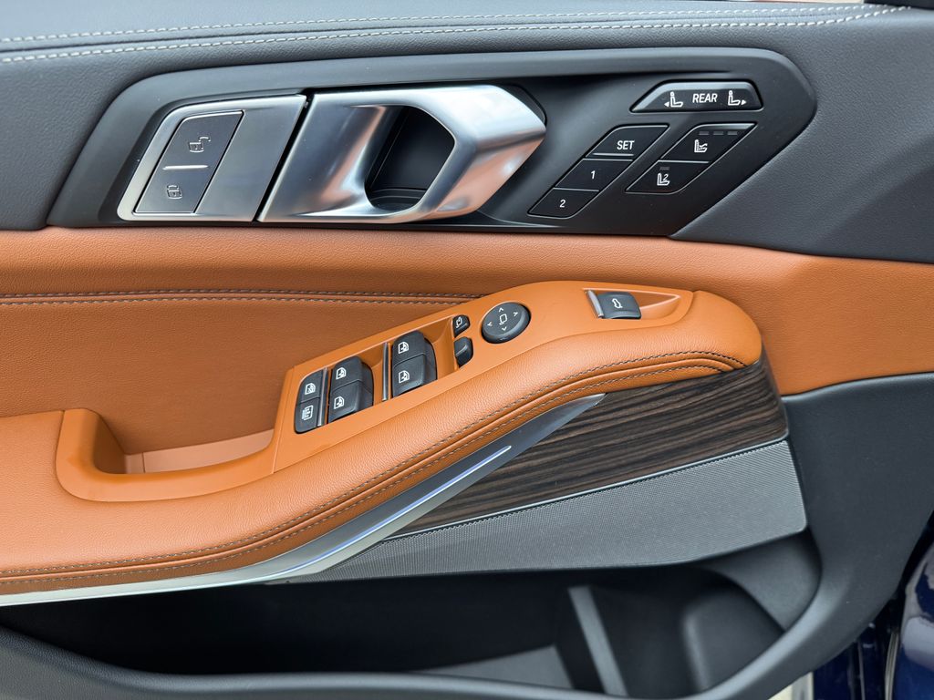 New 2026  BMW M60i image 11