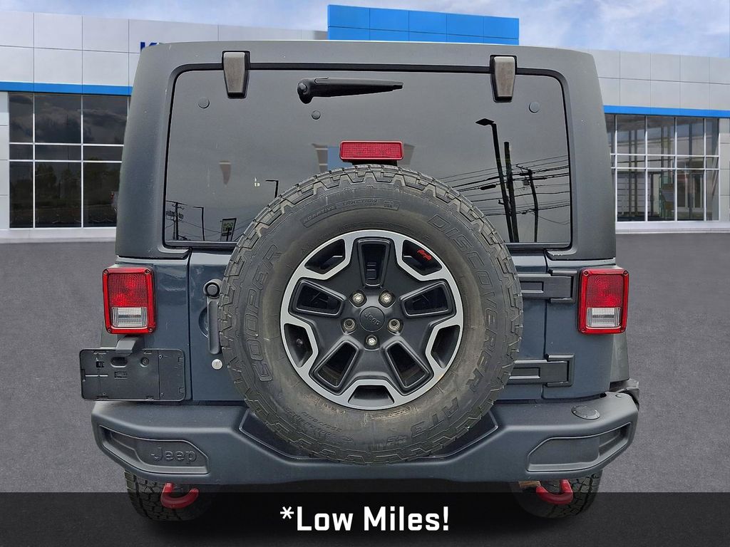 2016 Jeep Wrangler Unlimited Rubicon - 6