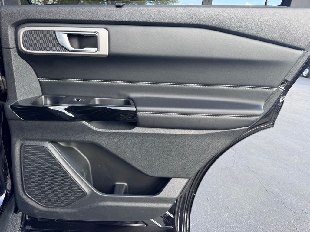 FordExplorer31