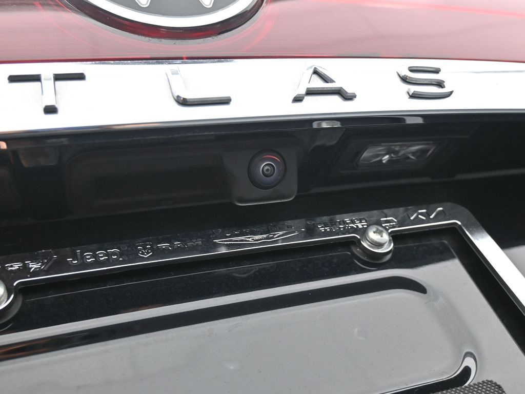 Used 2024 Deep Black Volkswagen 2.0T SE w/Technology image 37