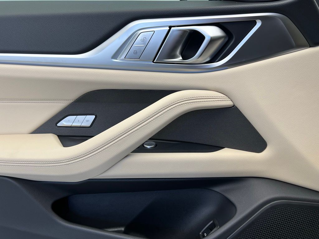 2025 BMW i4 eDrive40 22