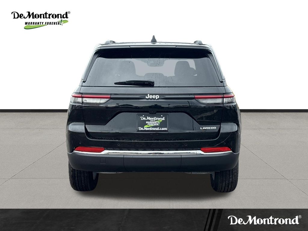 2026 Jeep Grand Cherokee Laredo - 5