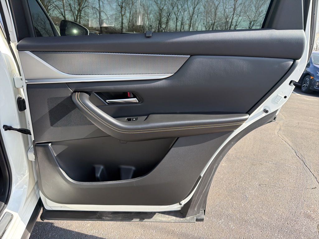 Thumbnail: 2025 Mazda CX-90 - 26