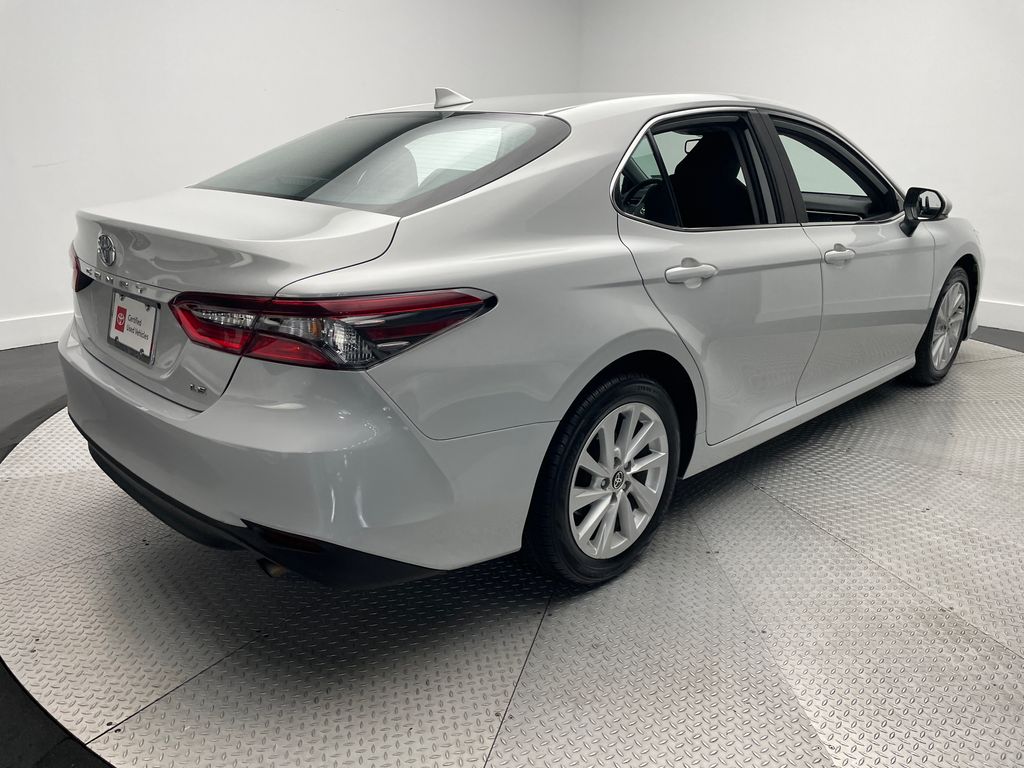 Thumbnail: 2022 Toyota Camry - 5