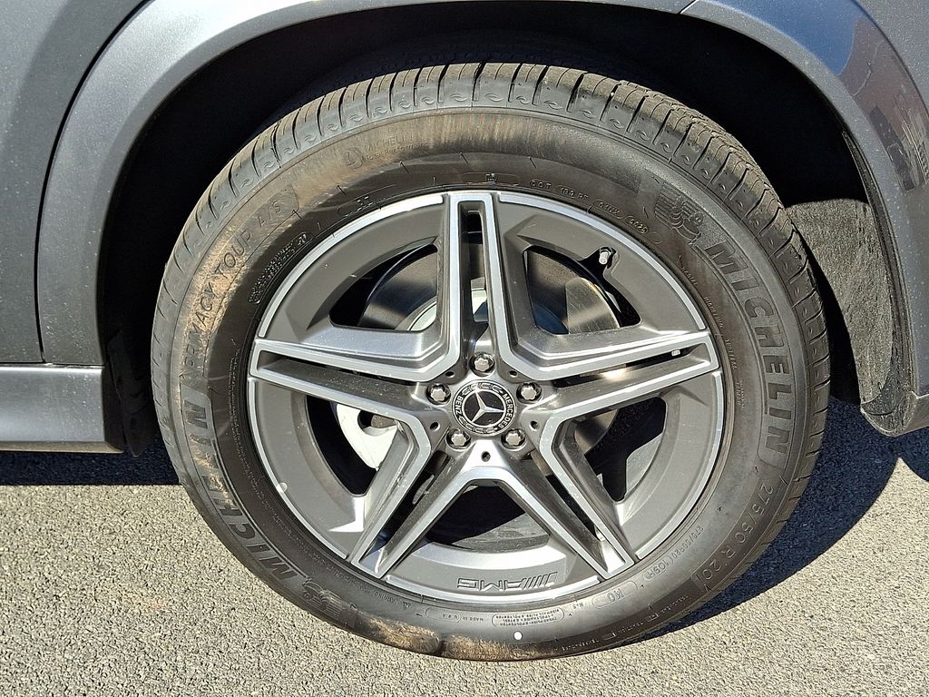 Thumbnail: 2026 Mercedes-Benz GLE - 5