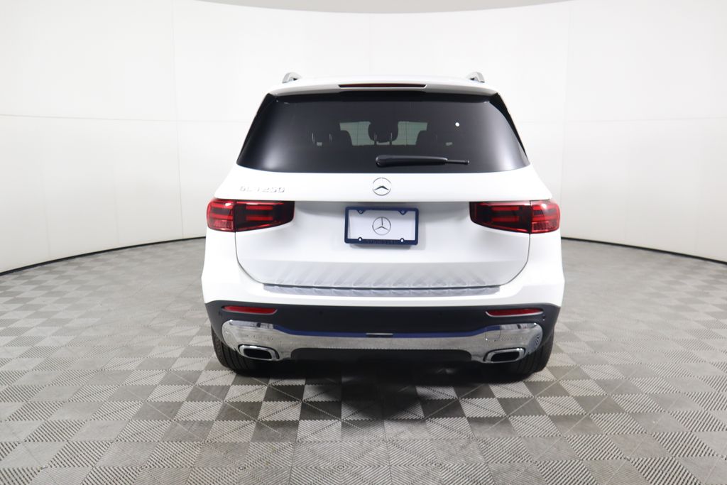 Thumbnail: 2025 Mercedes-Benz GLB - 6