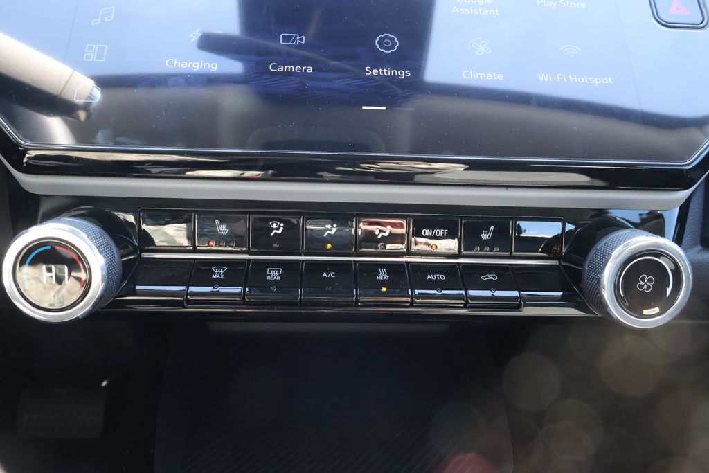 Thumbnail: 2027 Chevrolet Bolt EV - 28