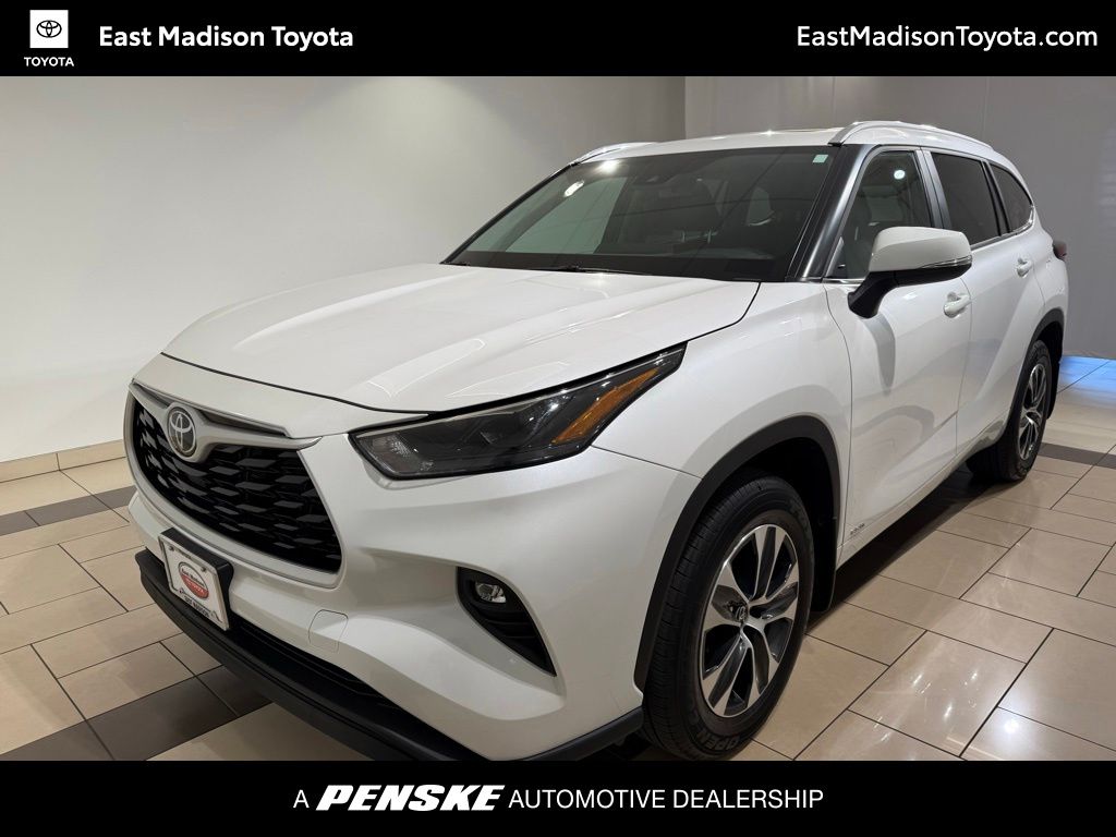 Thumbnail: 2025 Toyota Highlander - 1