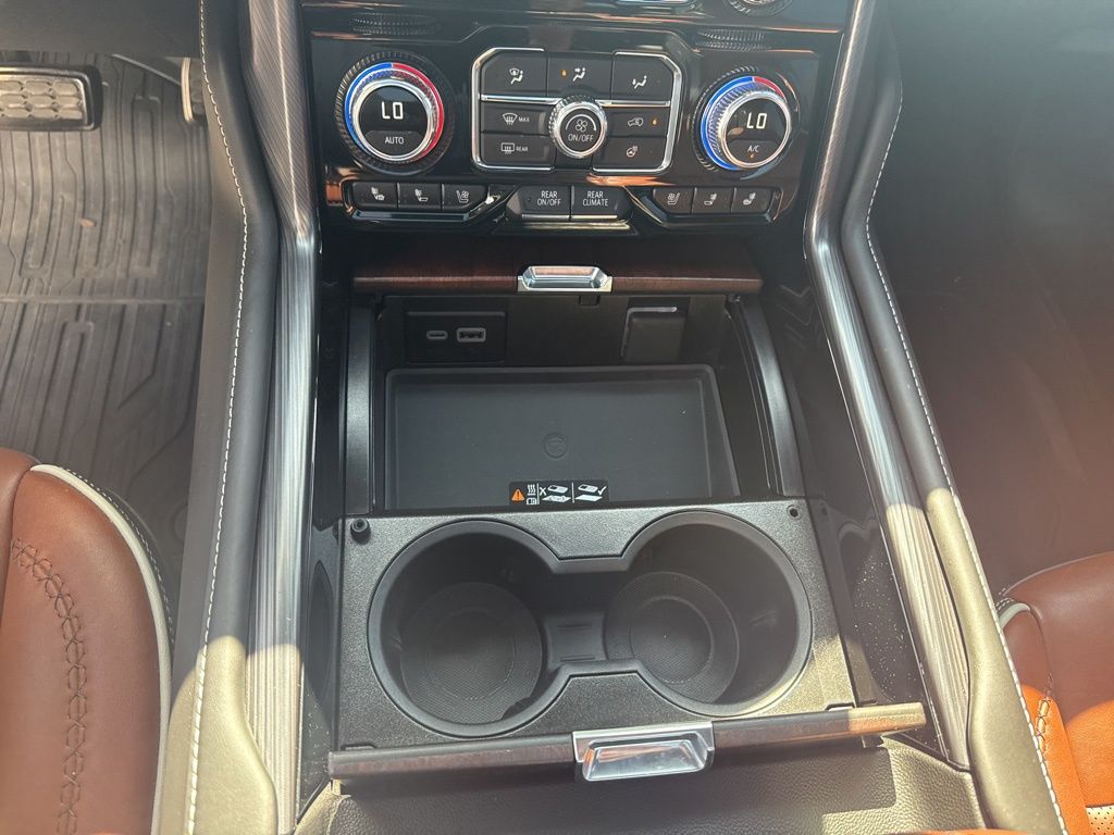 2024 GMC Yukon Denali Ultimate