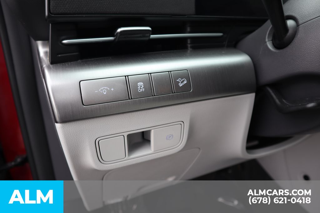 2024 Hyundai Kona SEL photo 11