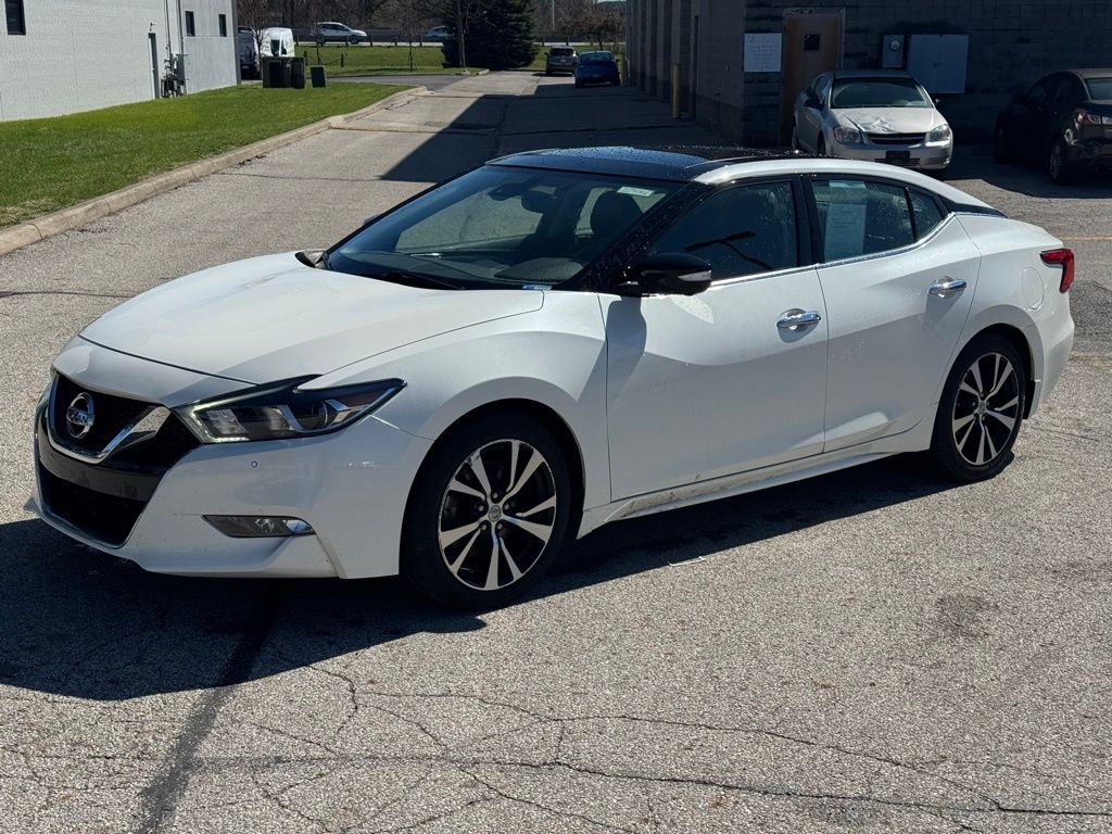 Pearl White 2018 Nissan Maxima Platinum FWD Sedan Front-Wheel Drive Continuously Variable Transmission