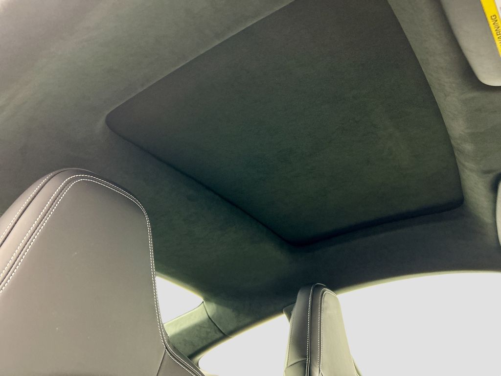 Thumbnail: 2026 Porsche 911 - 21