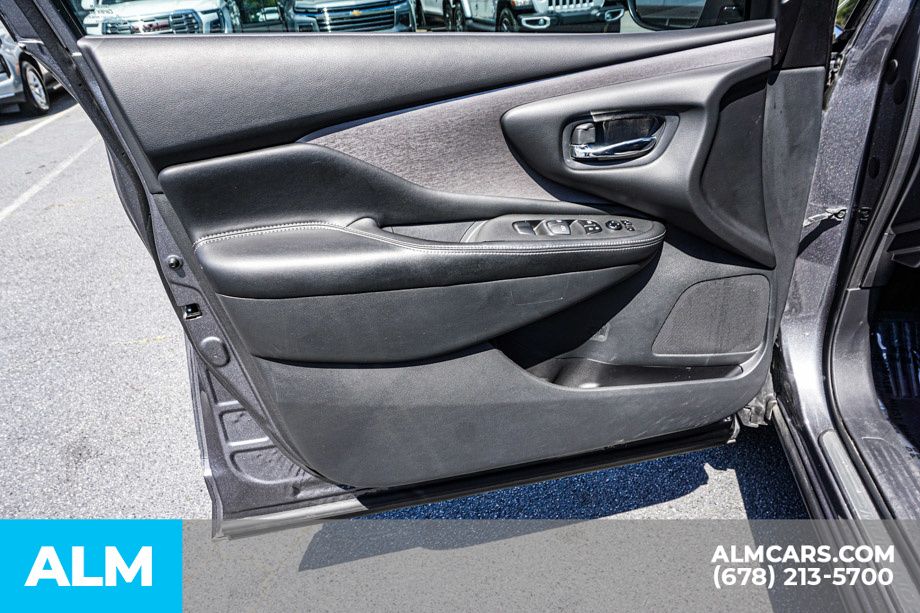 Used 2024 Gray Nissan SV image 45
