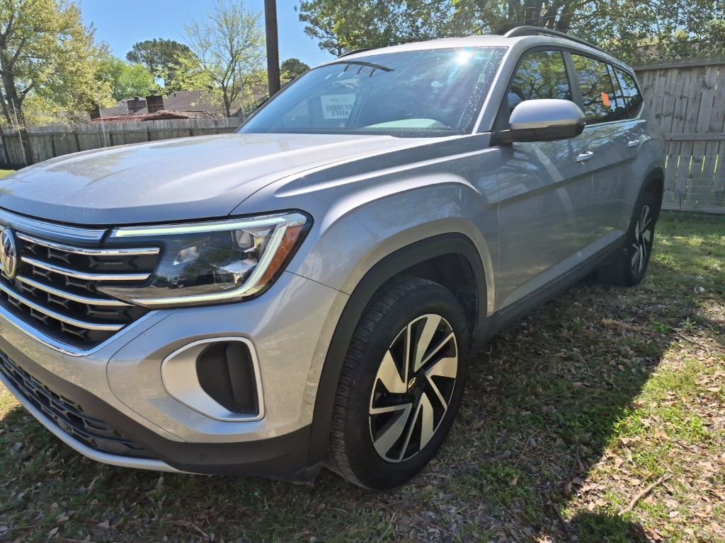 2025 Volkswagen Atlas SE FWD with Technology