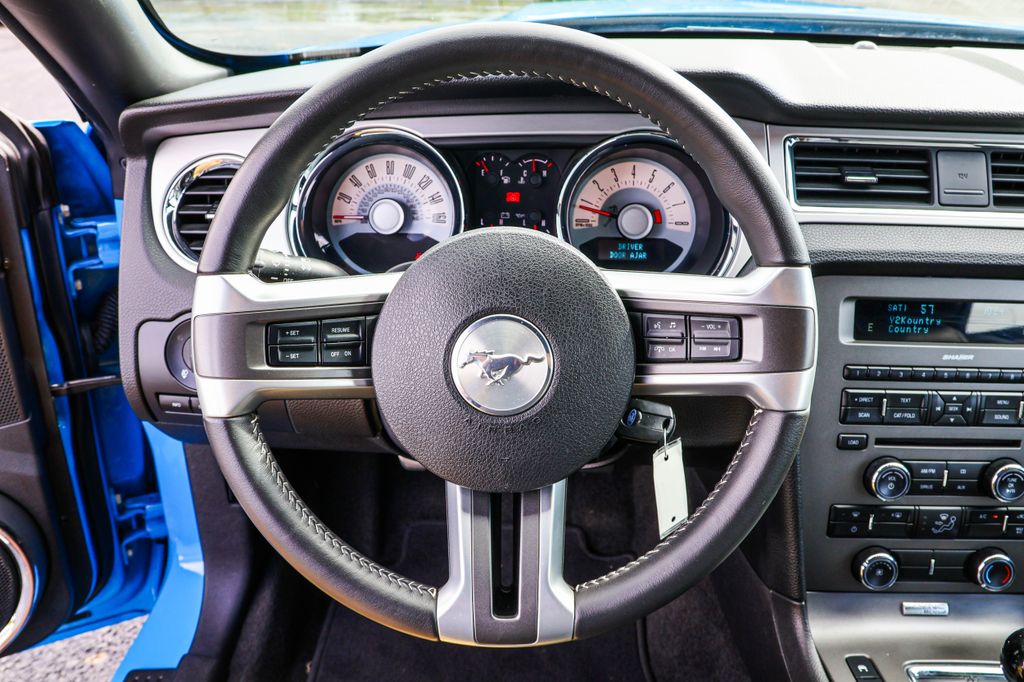 2011 Ford Mustang GT 19