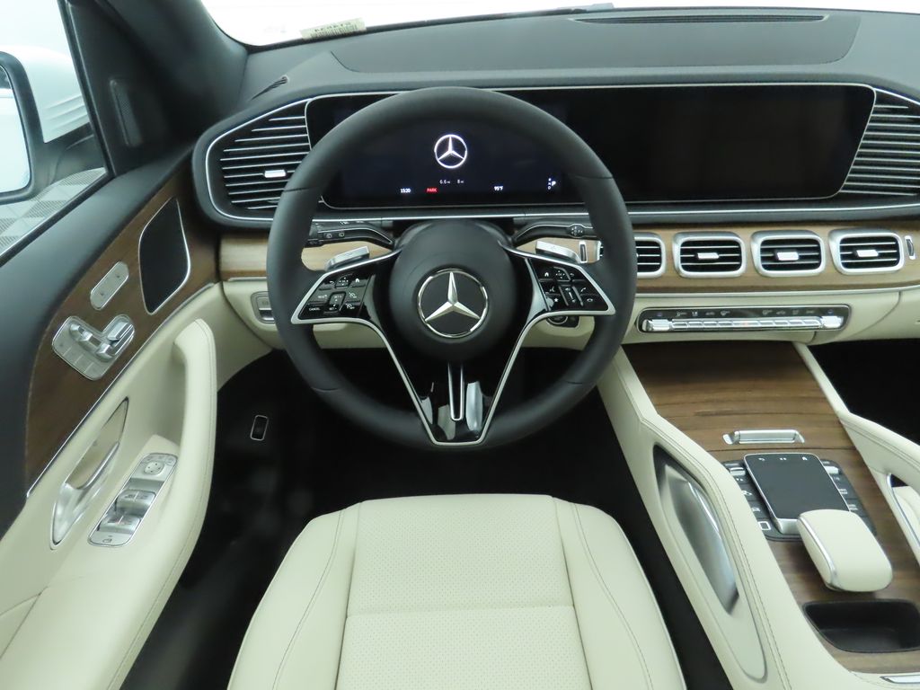 Thumbnail: 2026 Mercedes-Benz GLE - 10
