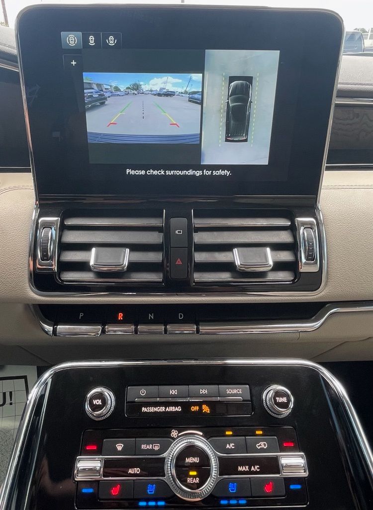 2021 Lincoln Navigator Reserve Green at Traditions Chevrolet