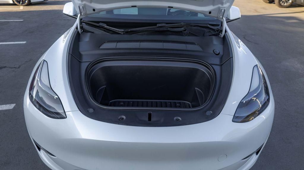 Used 2022 Tesla Model Y Performance 4D Sport Utility