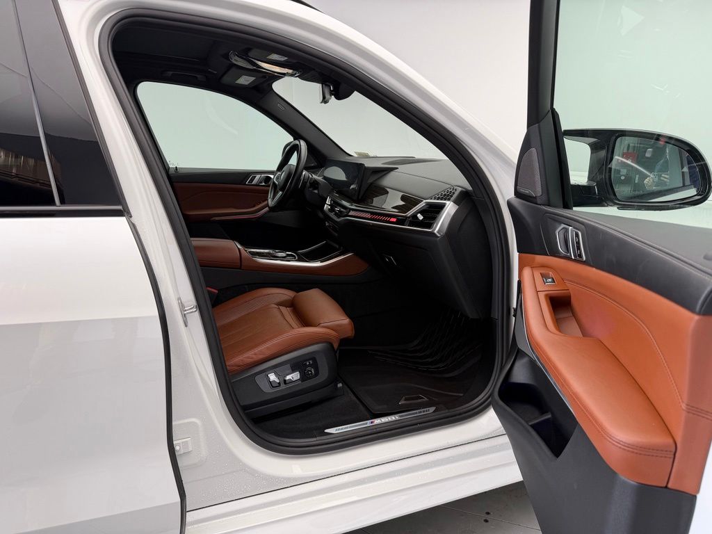 Thumbnail: 2024 BMW X5 - 9