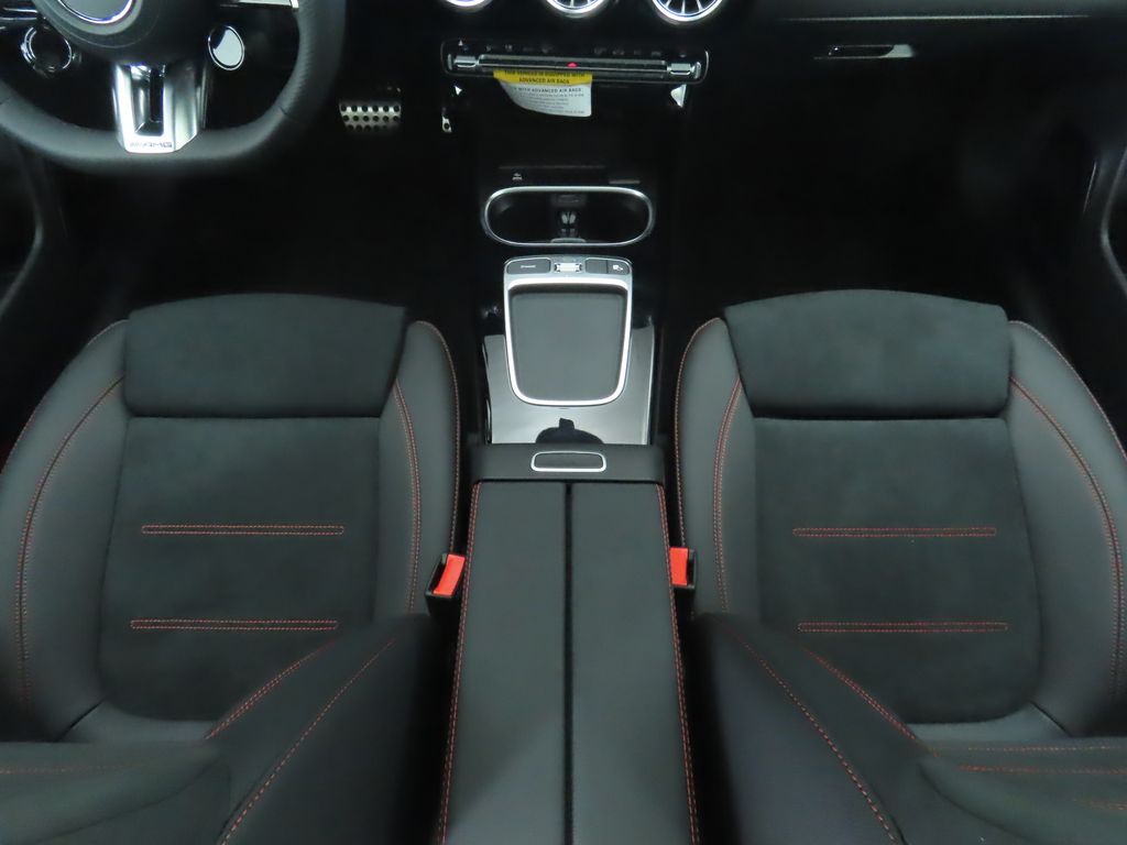 Thumbnail: 2025 Mercedes-Benz CLA - 17