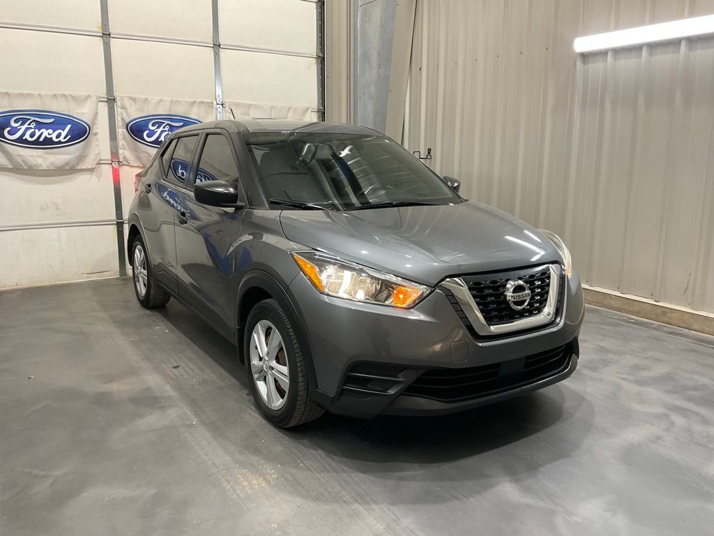 2020 Nissan Kicks S FWD