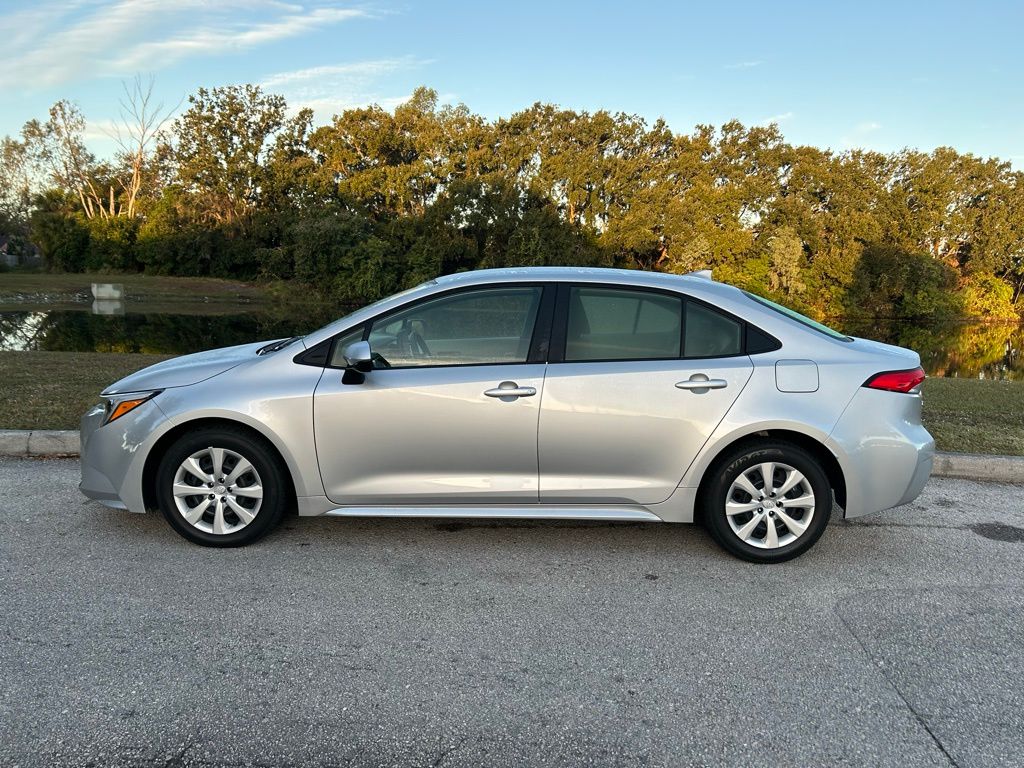 Thumbnail: 2025 Toyota Corolla - 2