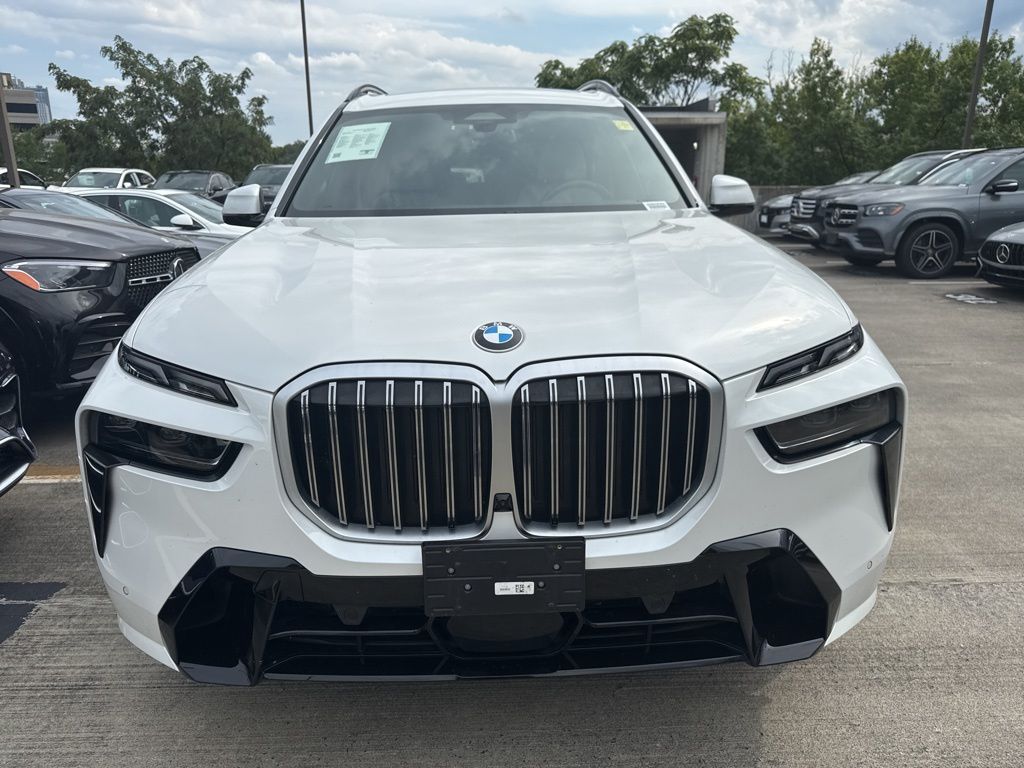 Thumbnail: 2023 BMW X7 - 2